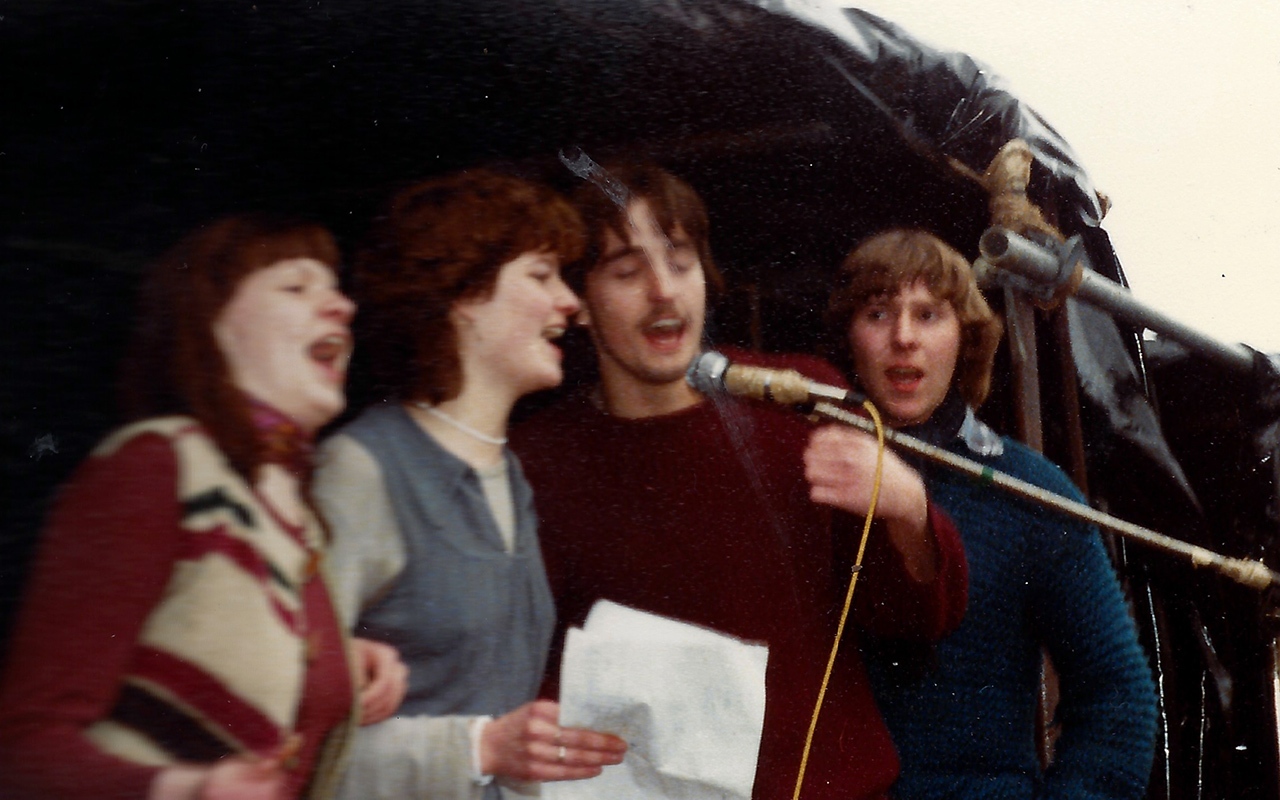 Foto’s eindexamen cabaret Marianum 1979